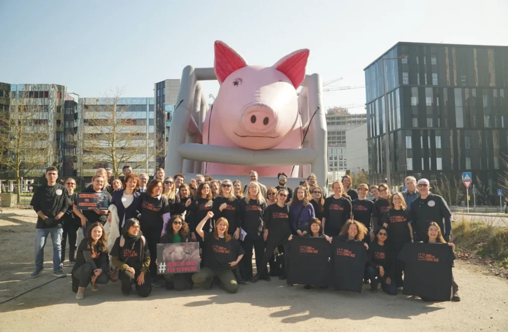 End The Cage Age: a Lussemburgo ricorso contro la Commissione